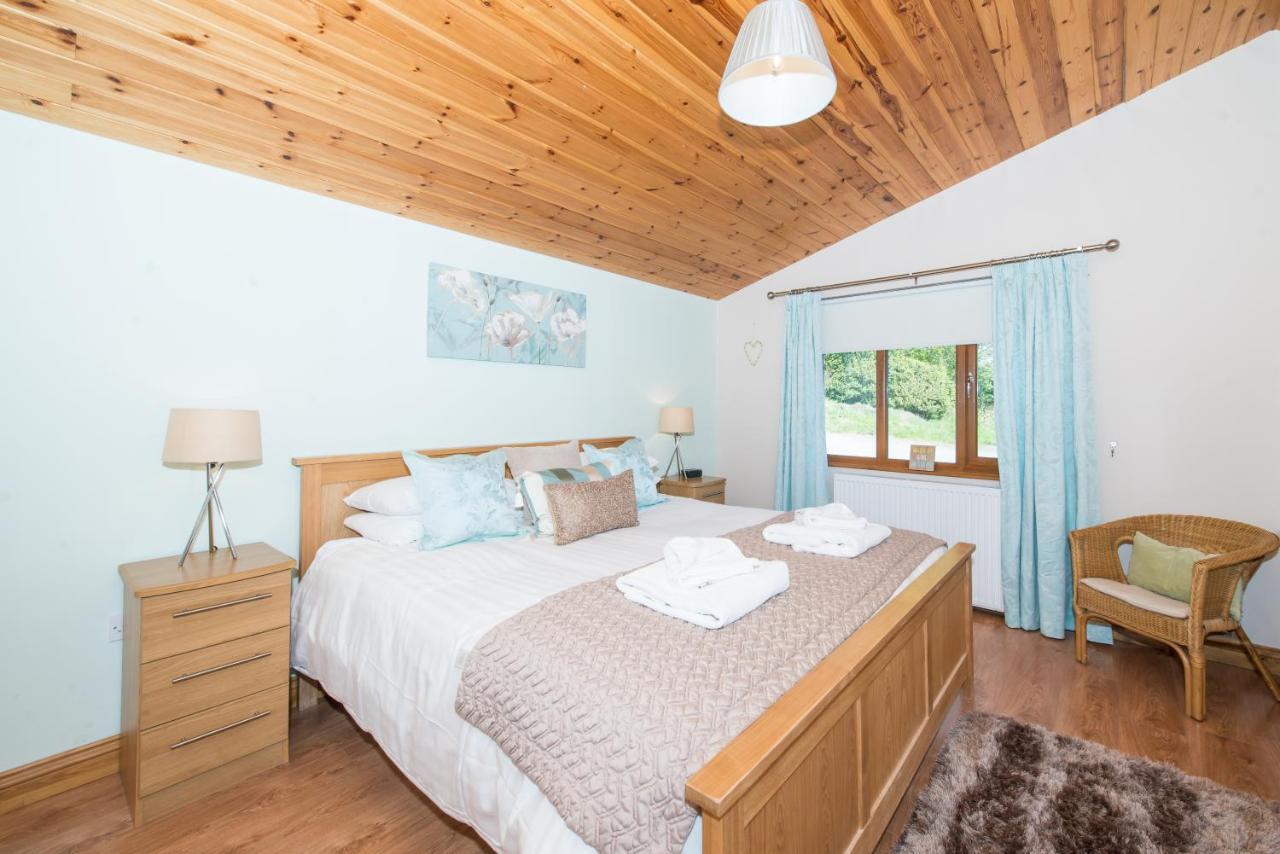 Kingfisher Lodge With Hot Tub Cupar Exterior foto