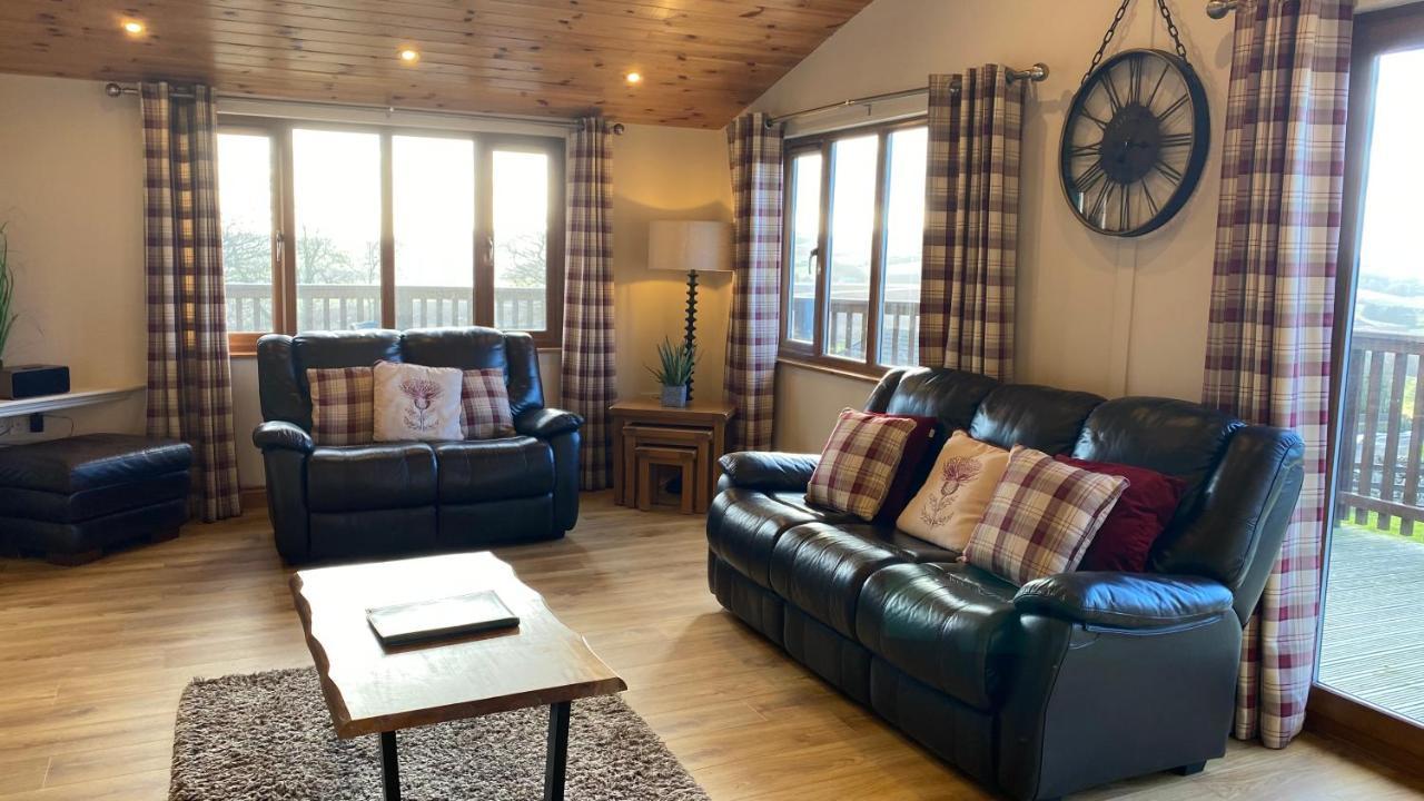 Kingfisher Lodge With Hot Tub Cupar Exterior foto