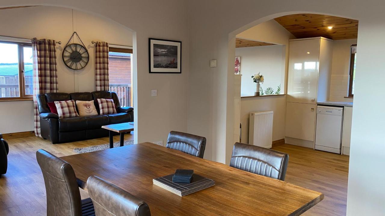 Kingfisher Lodge With Hot Tub Cupar Exterior foto